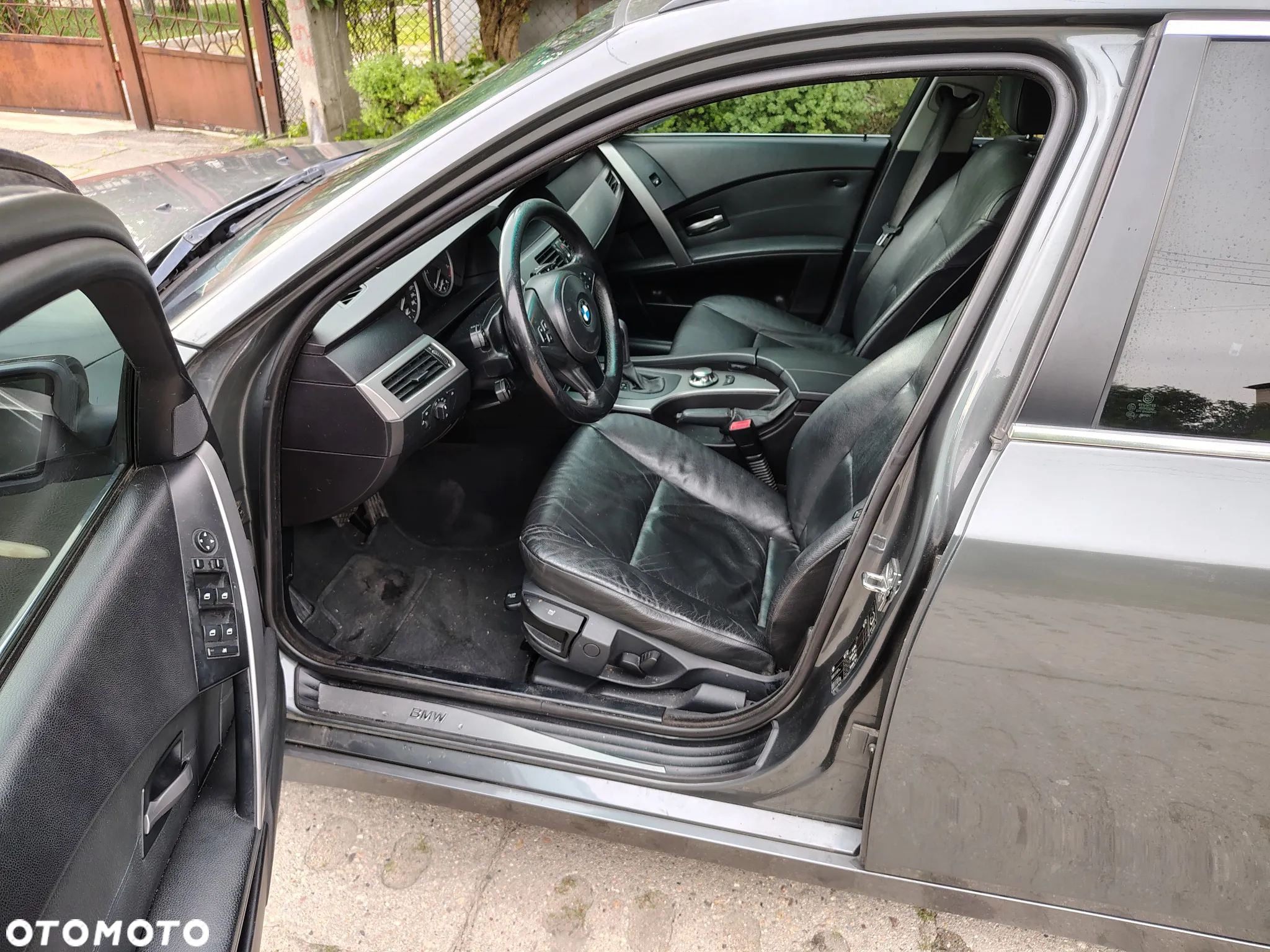 BMW Seria 5 525d Touring - 9