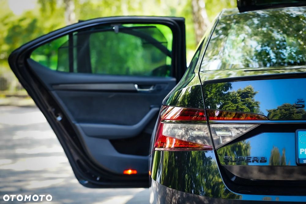 Skoda Superb 2.0 TSI 4x4 Sportline DSG - 5