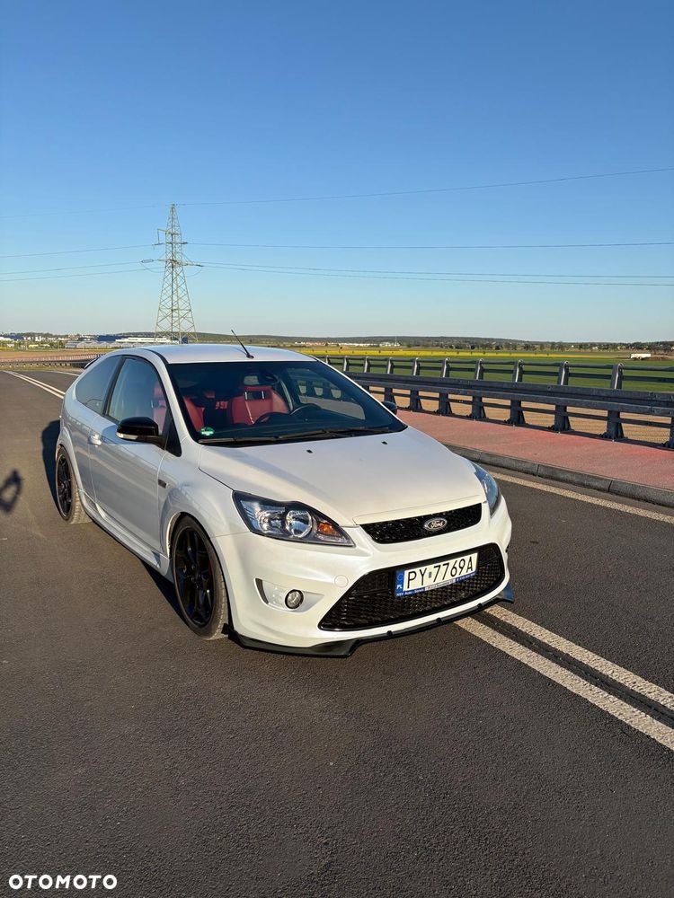 Ford Focus 2.5 ST - 1