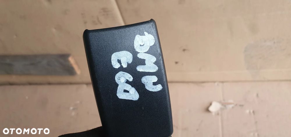 Zapinka napinacz pasa nabój prawy przód pasażera BMW 5 E60 E61 7210888 - 9