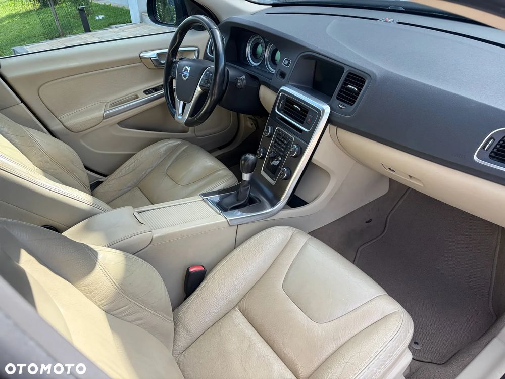 Volvo V60 2.0T Summum - 9