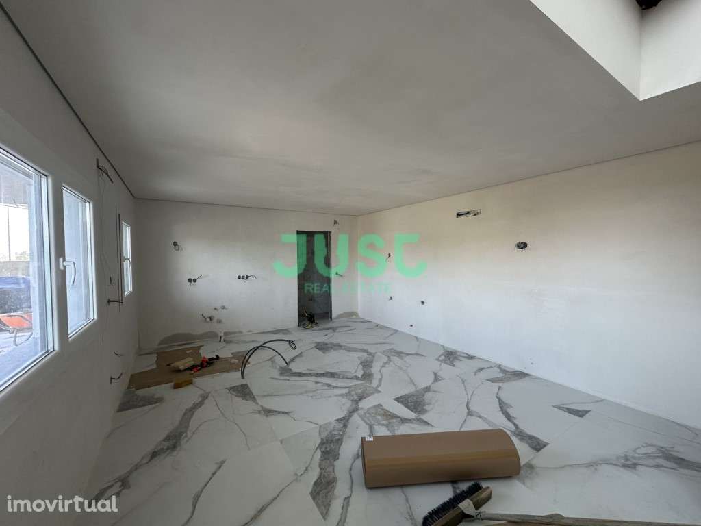 Moradia isolada, T3 com piscina em Fernão Ferro - Pinhal General - Grande imagem: 5/21