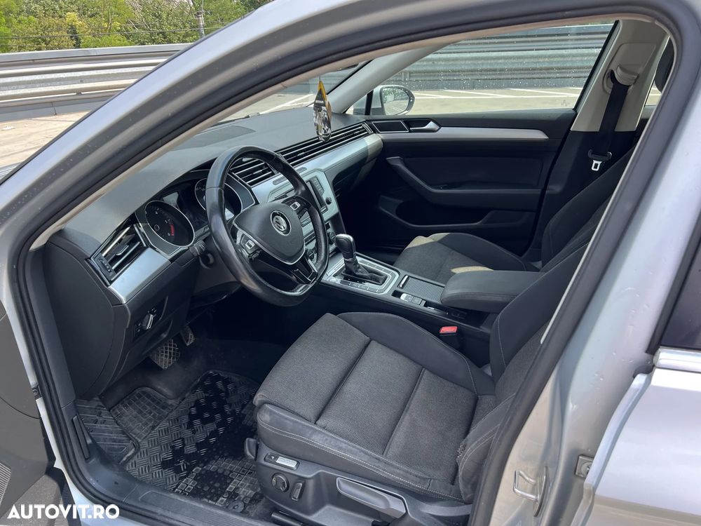 Volkswagen Passat 2.0 TDI DSG 4Motion Comfortline - 13