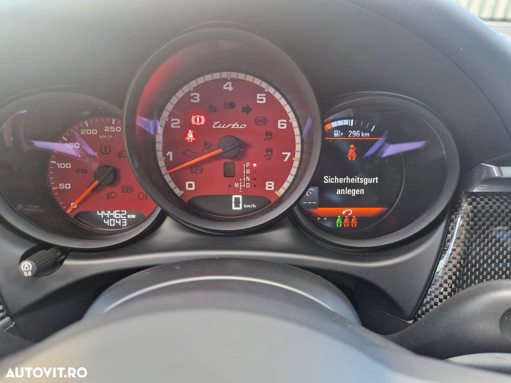 Porsche Macan GTS - 10