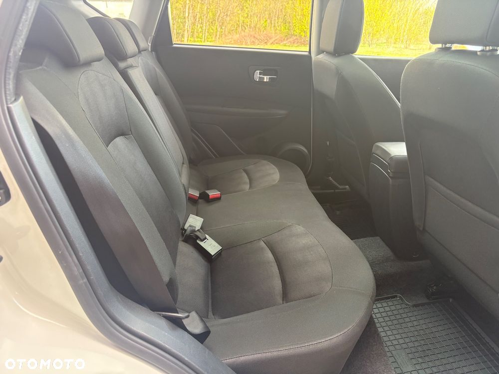 Nissan Qashqai 1.6 I-Way - 19