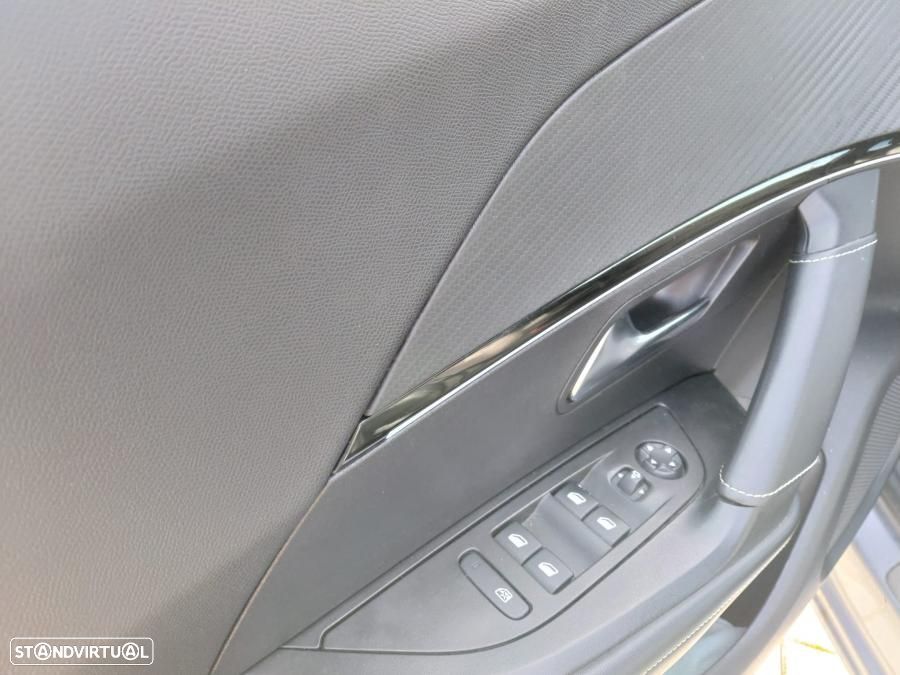 Peugeot 2008 1.5 BlueHDi GT EAT8 - 5