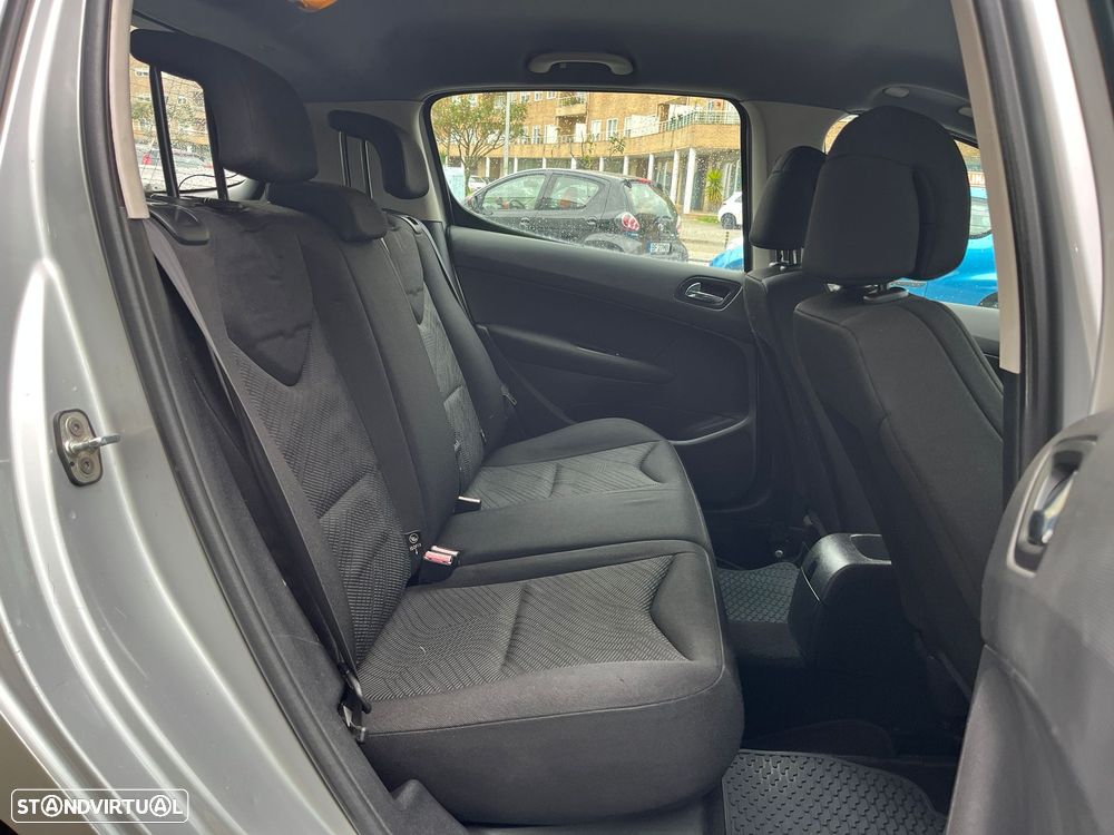 Peugeot 308 1.6 HDi Executive - 12