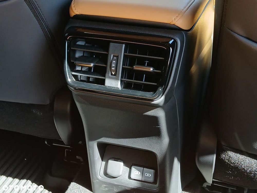 Lexus NX 350h Prestige 2WD - 38