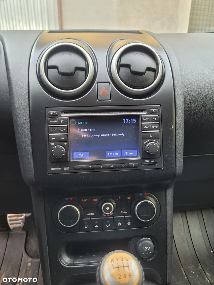 Nissan Qashqai 2.0 4x4 Tekna - 8