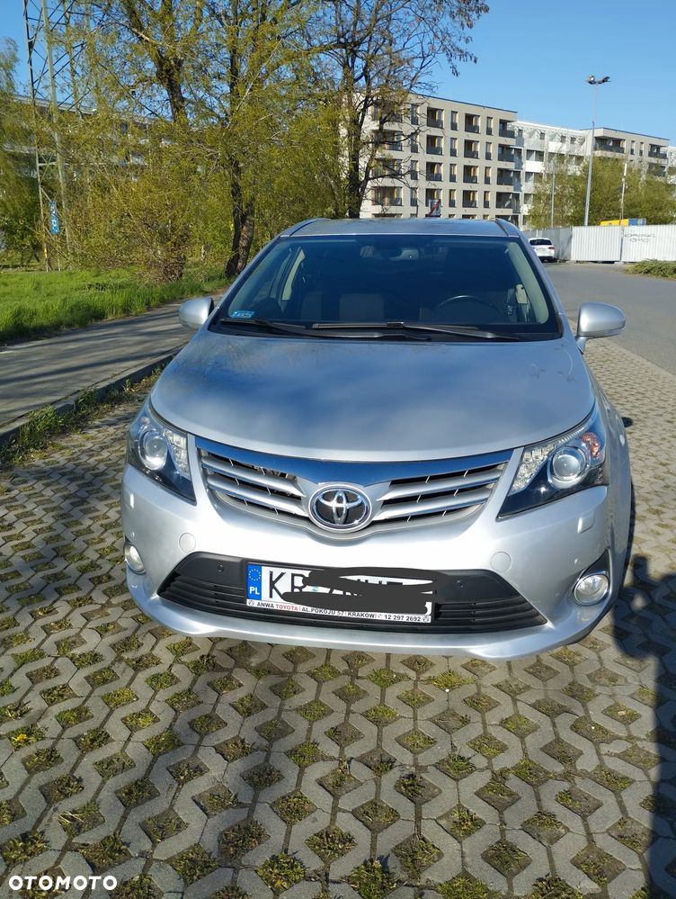 Toyota Avensis 2.0 Premium MS - 1