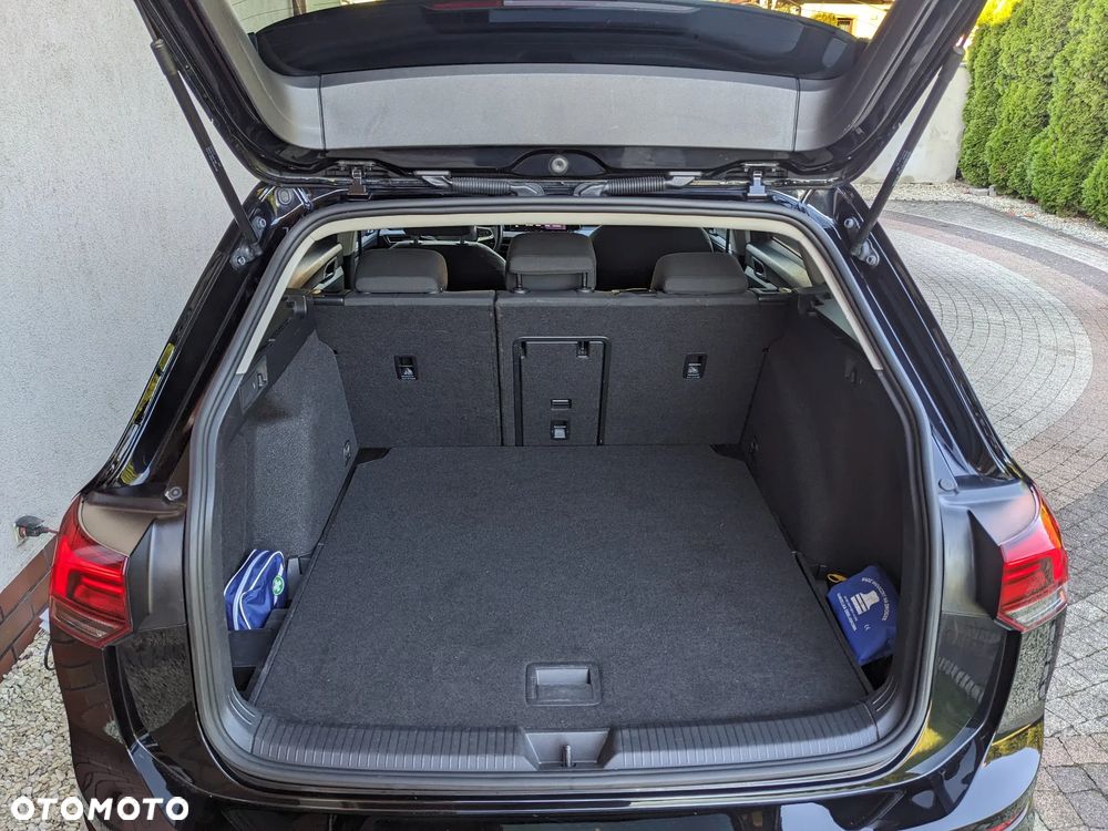 Volkswagen Golf - 12