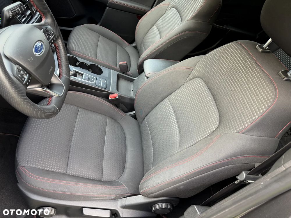 Ford Kuga 2.5 Duratec PHEV ST-LINE X - 26