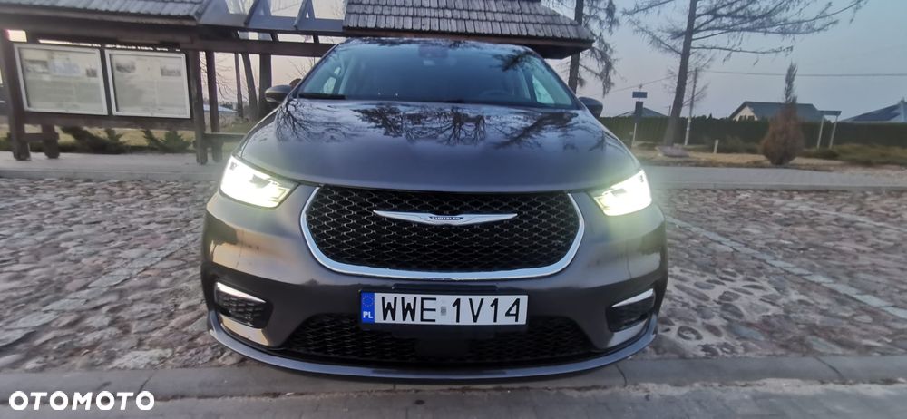 Chrysler Pacifica - 9