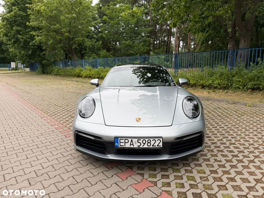 Porsche 911 Carrera - 3