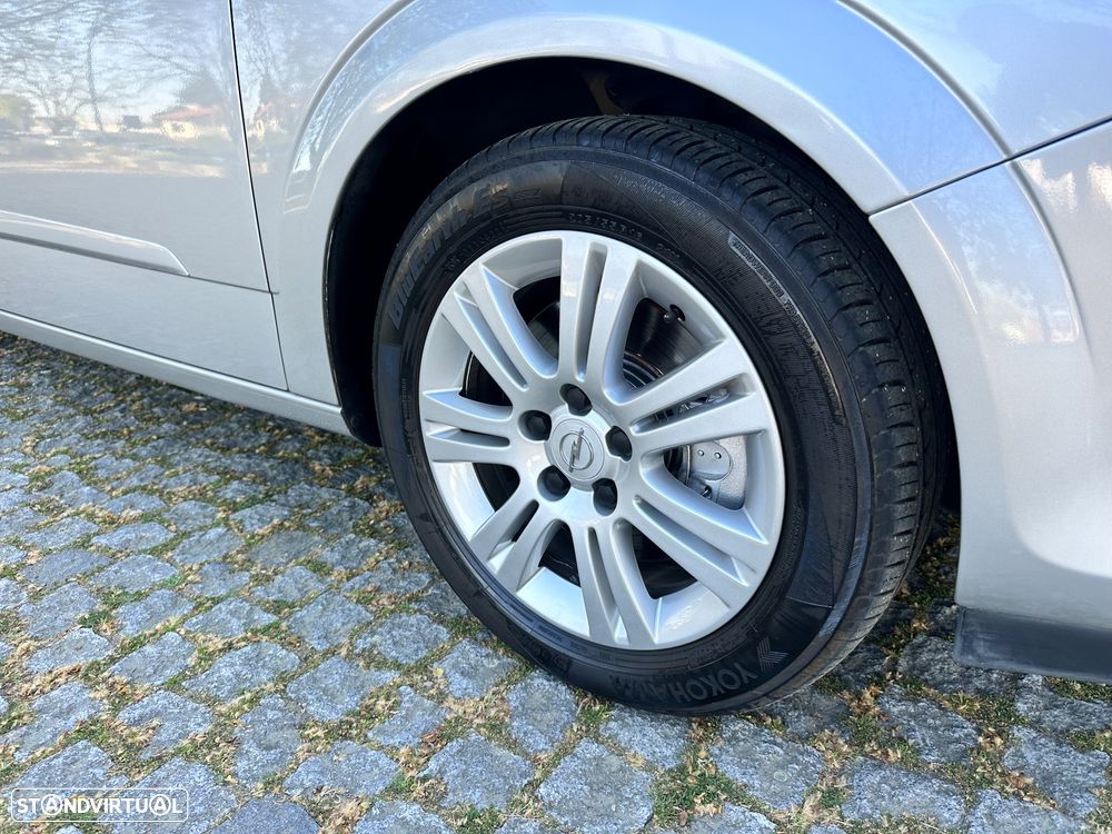 Opel Astra 1.7 CDTI Cosmo - 12