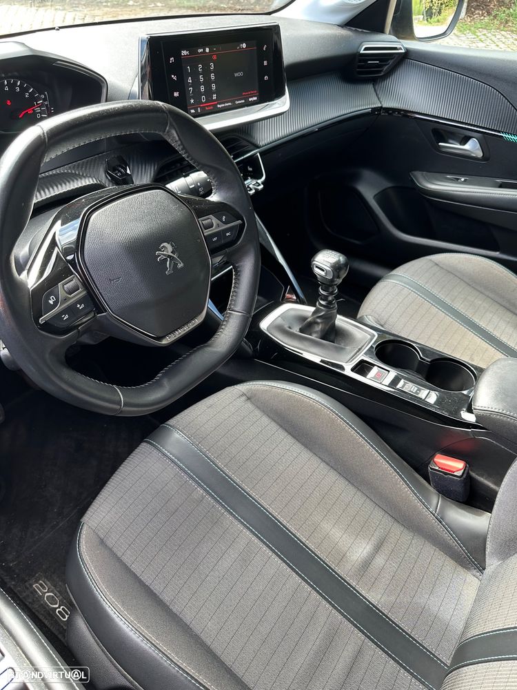 Peugeot 208 PureTech 100 Allure - 10