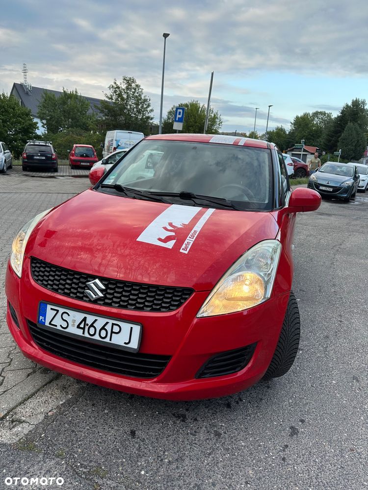 Suzuki Swift 2010 photo 5