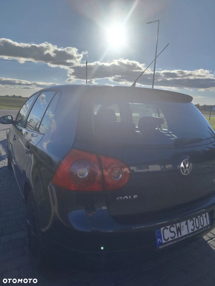 Volkswagen Golf V 1.9 TDI 4Mot Comfortline - 3