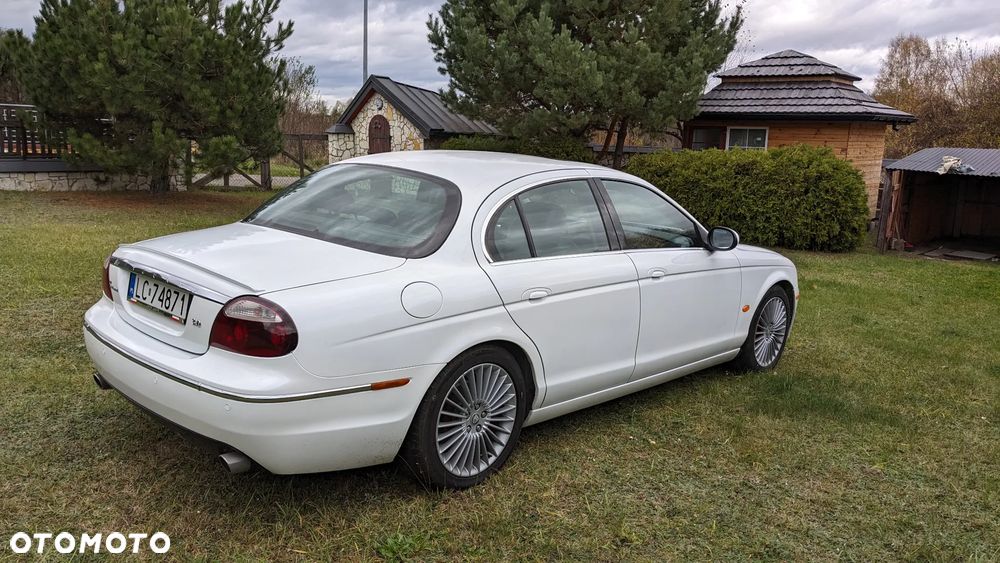 Jaguar S-Type - 4
