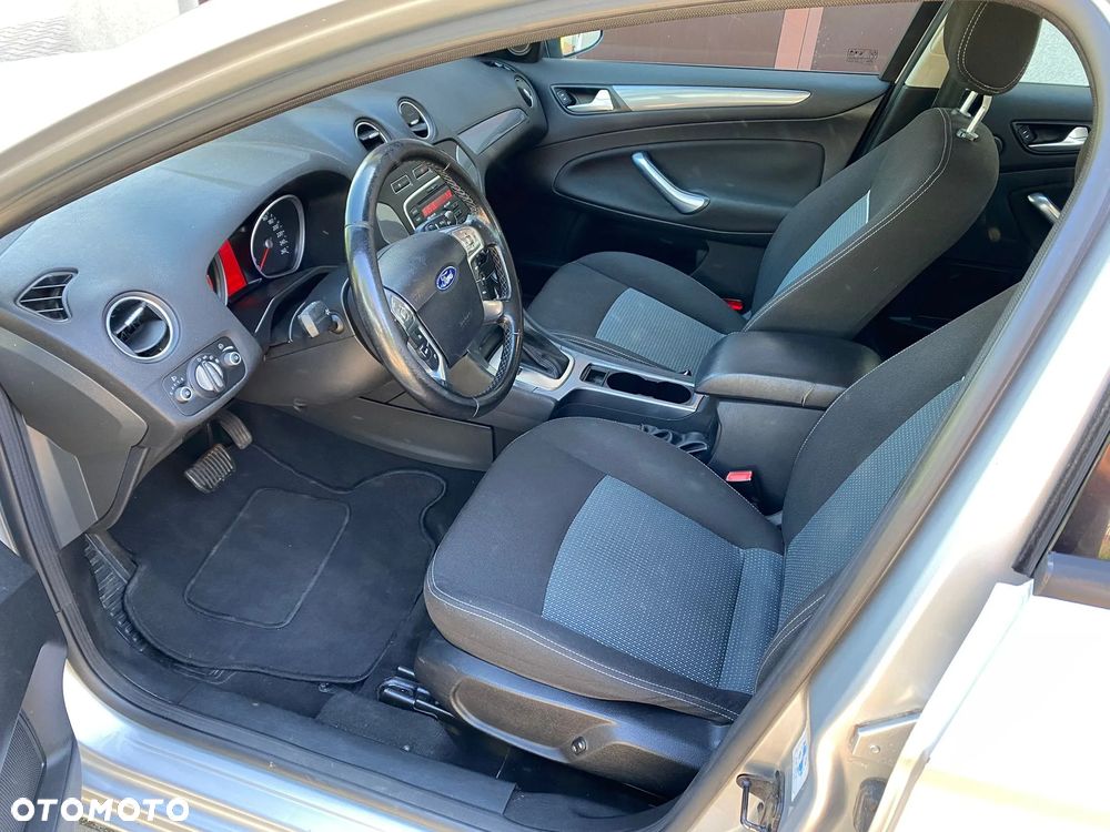 Ford Mondeo - 24
