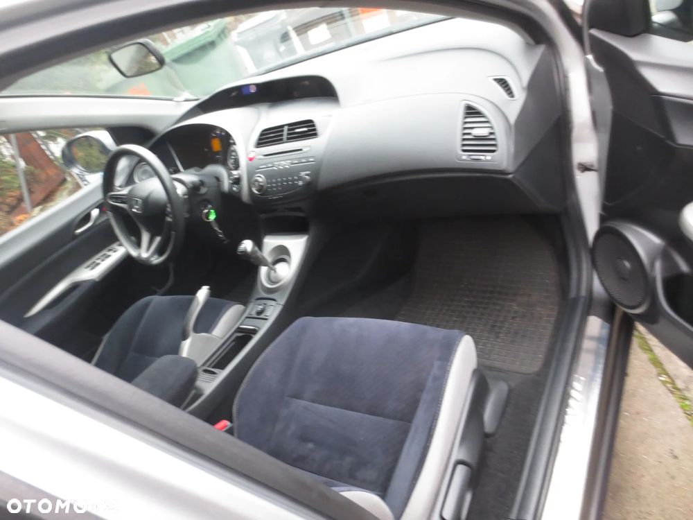 Honda Civic 1.8 Comfort - 6