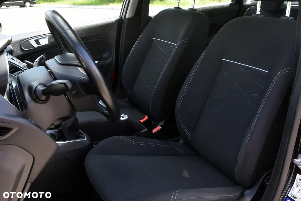Ford Fiesta 1.25 Titanium - 28