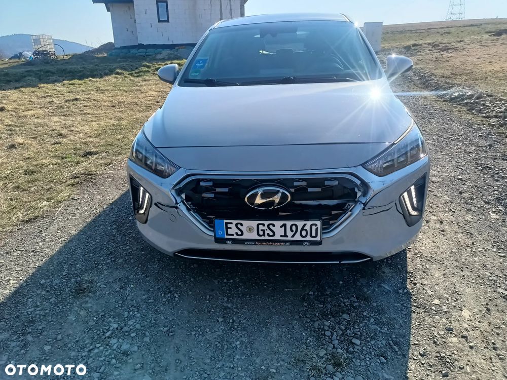 Hyundai IONIQ - 2
