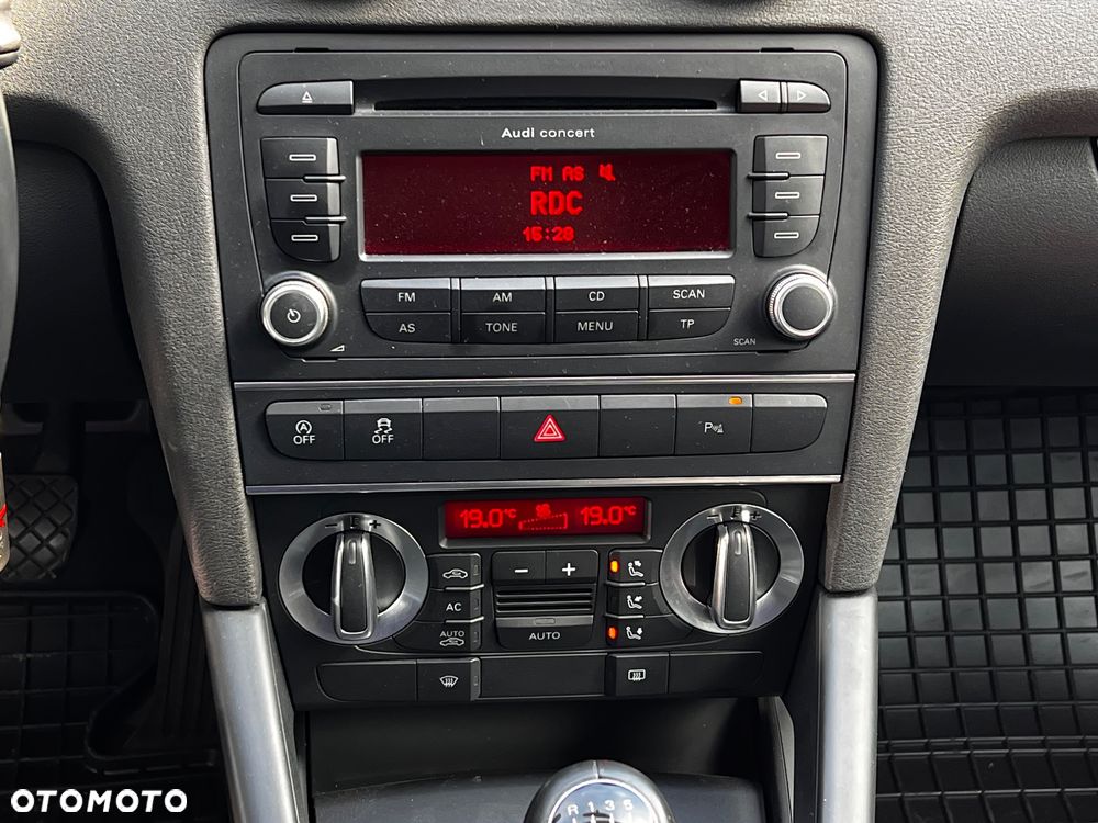 Audi A3 Sportback 1.6 TDI Ambition - 17