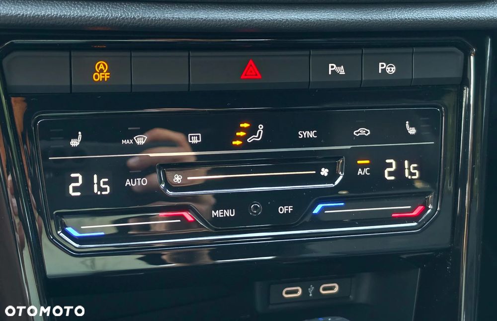 Volkswagen T-Roc 1.5 TSI R-Line DSG - 39