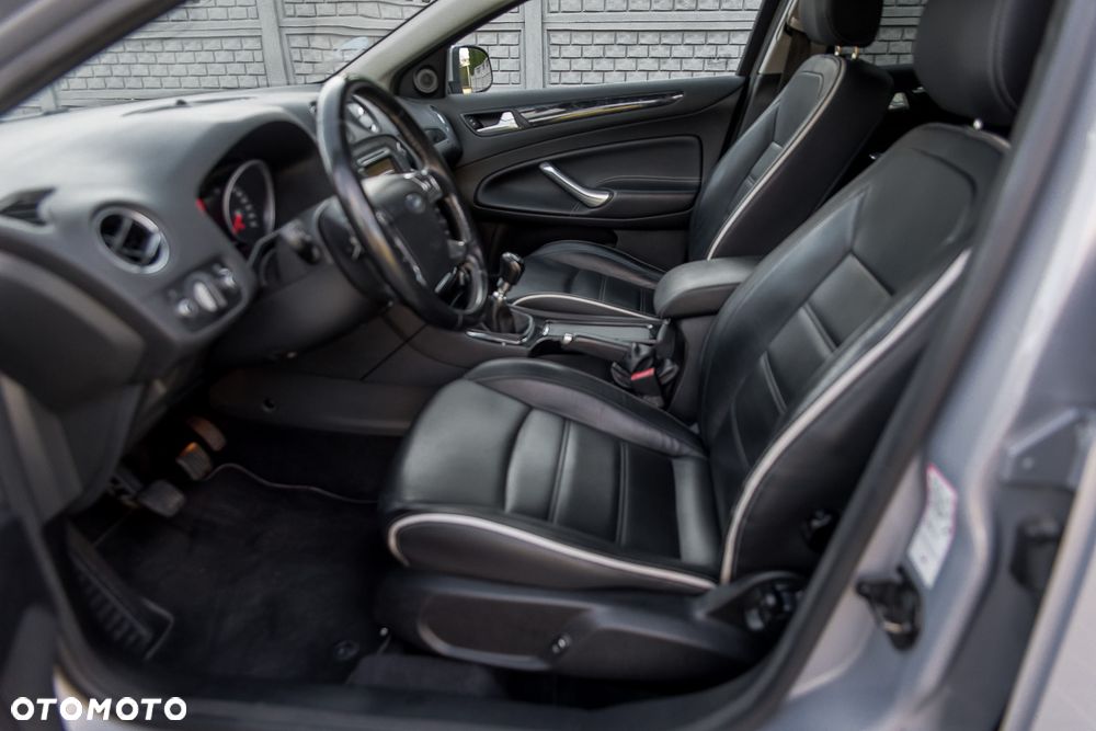 Ford Mondeo 2.0 TDCi Gold X - 33