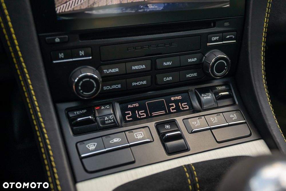 Porsche 718 Cayman GPF GT4 - 28