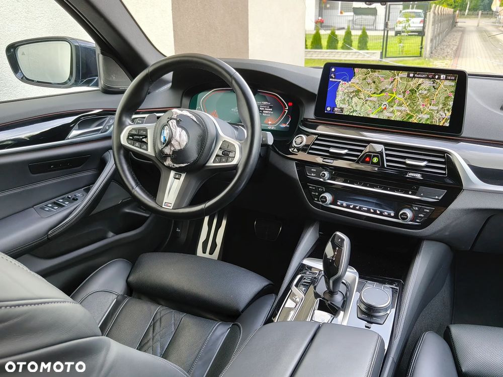 BMW Seria 5 540i xDrive M Sport Edition - 34