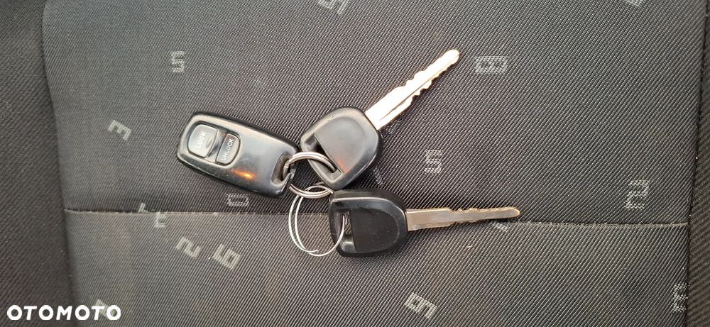 Mazda 2 - 18