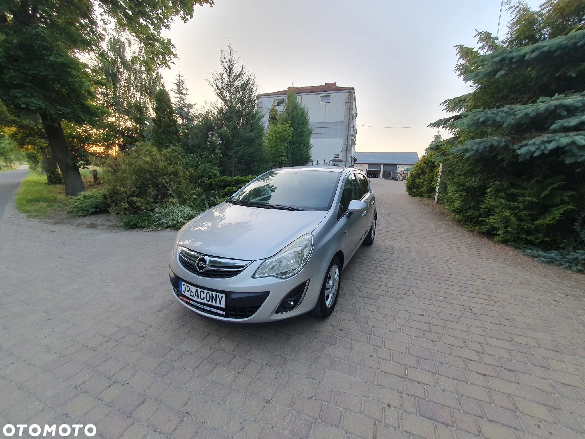 Opel Corsa 1.4 16V Edition - 1