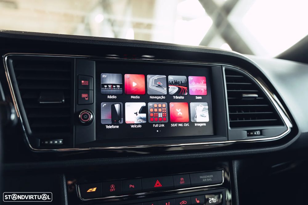 SEAT Leon 2.0 TSI Cupra DSG S/S - 33