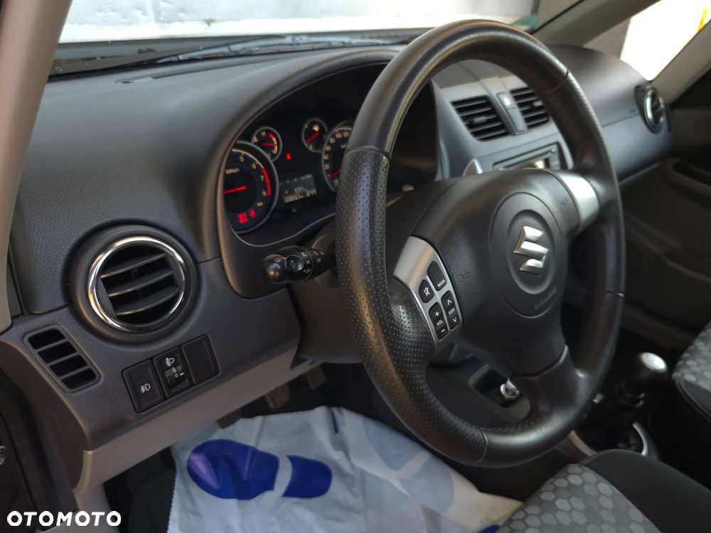 Suzuki SX4 1.6 VVT 4x4 Style - 27