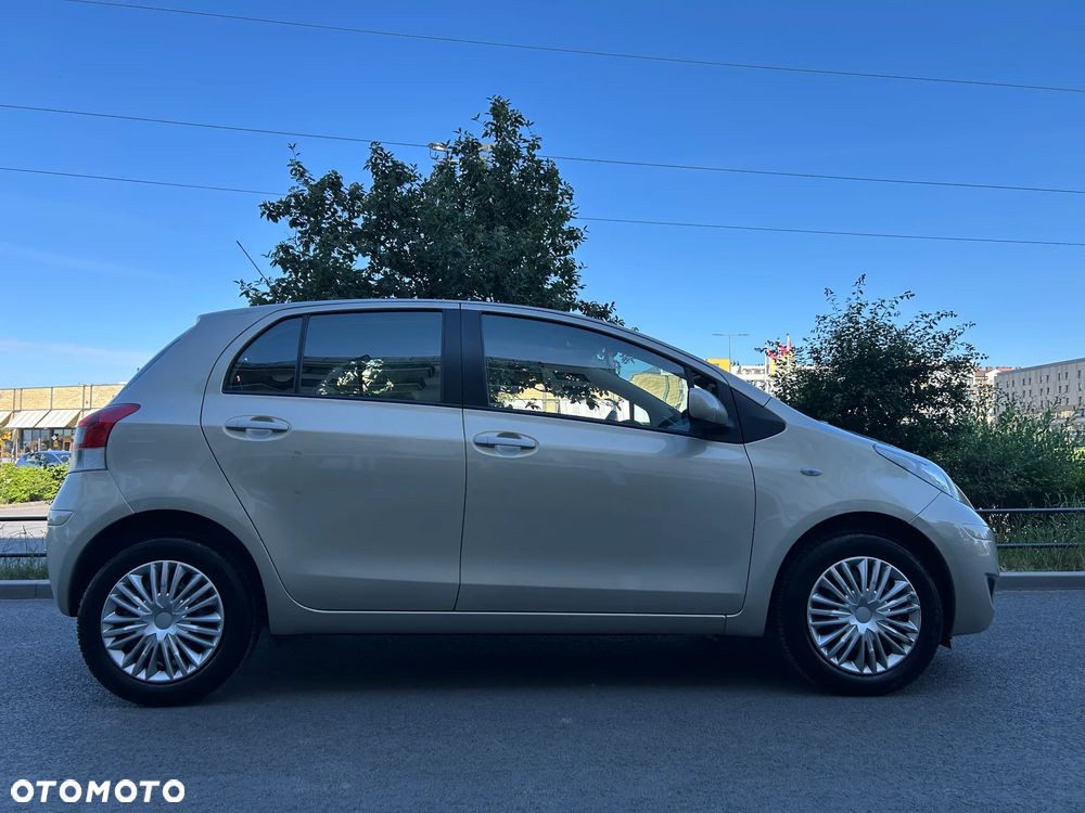 Toyota Yaris 1.33 Sol - 3