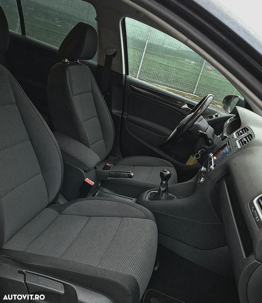 Volkswagen Golf 1.6 TDI BlueMotion Technology DPF Comfortline - 12