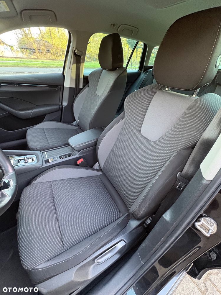 Skoda Octavia 2.0 TDI DSG Ambition - 8