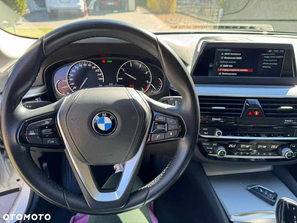 BMW Seria 5 - 36