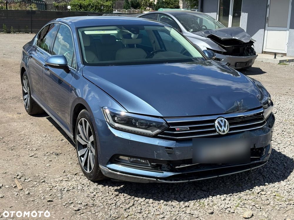 Volkswagen Passat 2.0 TDI Bi-Turbo BMT 4Mot Highline DSG - 2