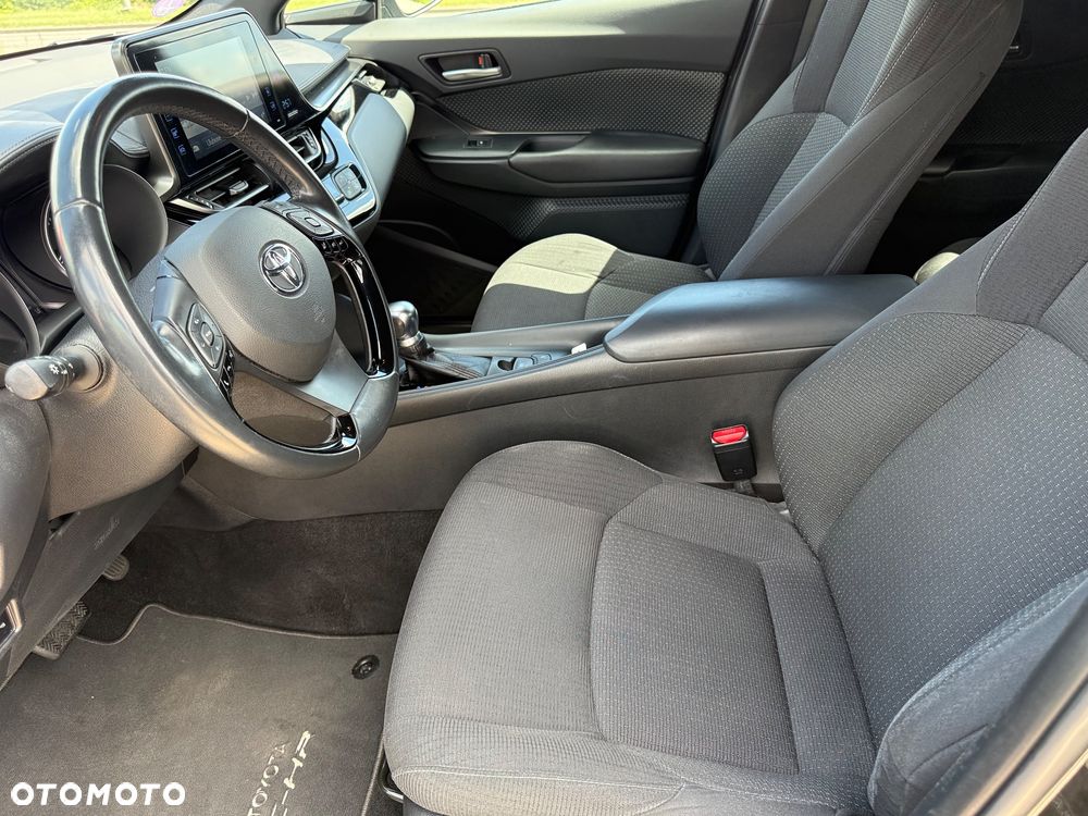 Toyota C-HR Style - 11
