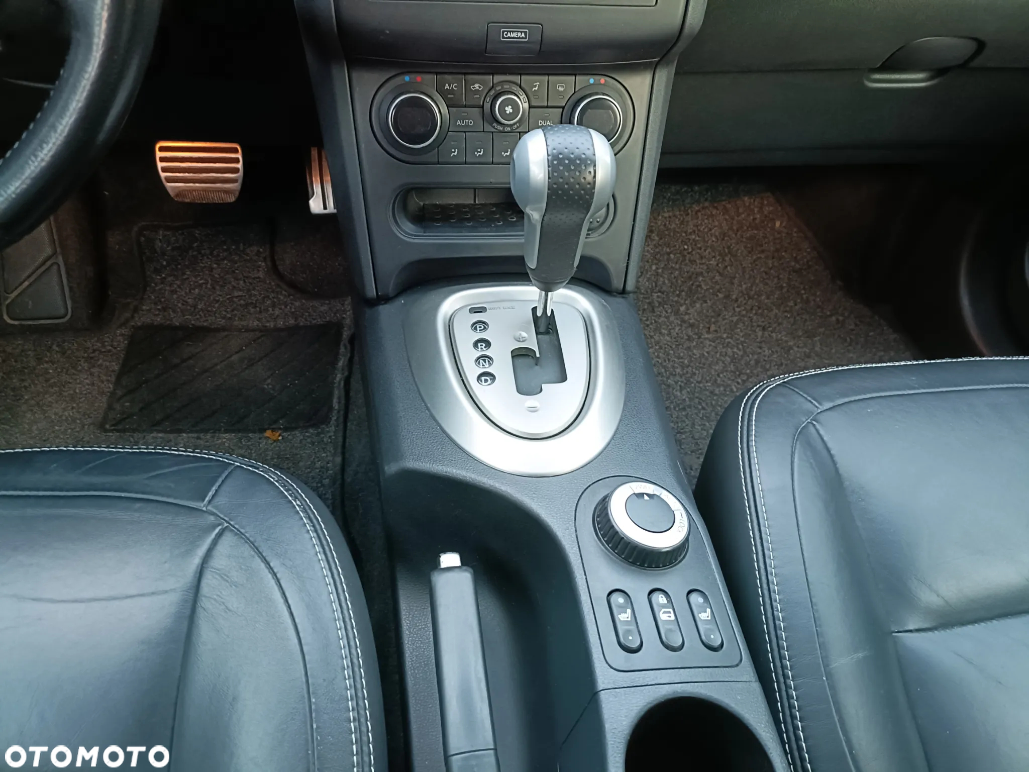 Nissan Qashqai 2.0 dCi DPF 4x4 360 - 11
