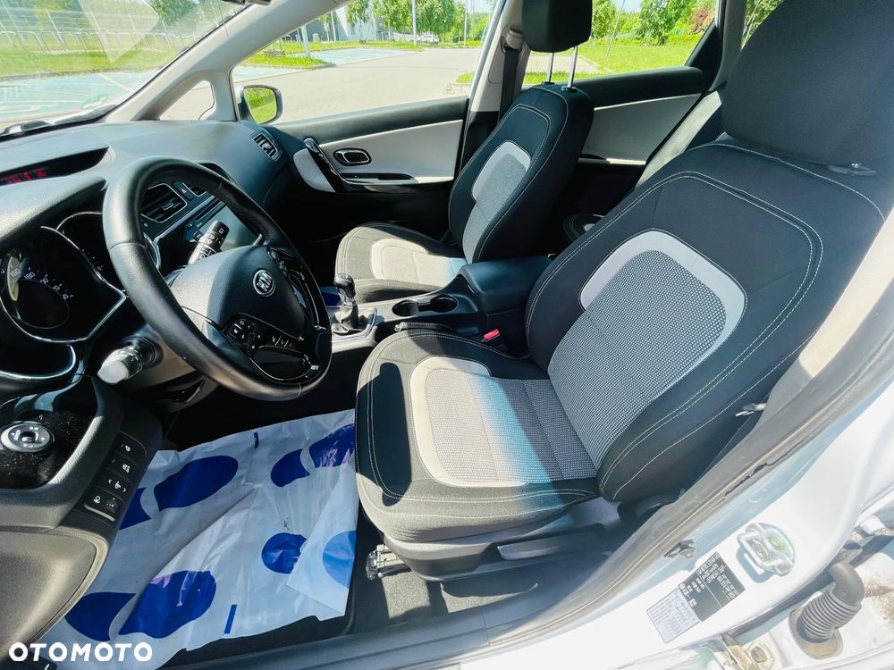 Kia Ceed 1.6 GDI ISG UEFA EURO 2016 - 9