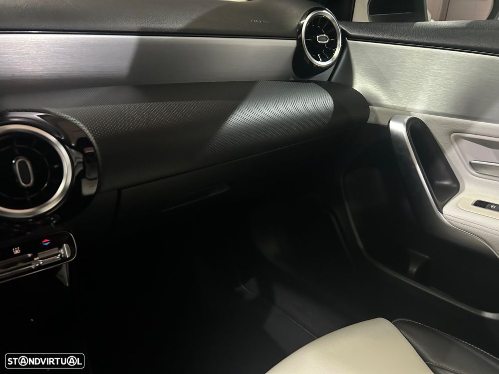 Mercedes-Benz A 250 - 19