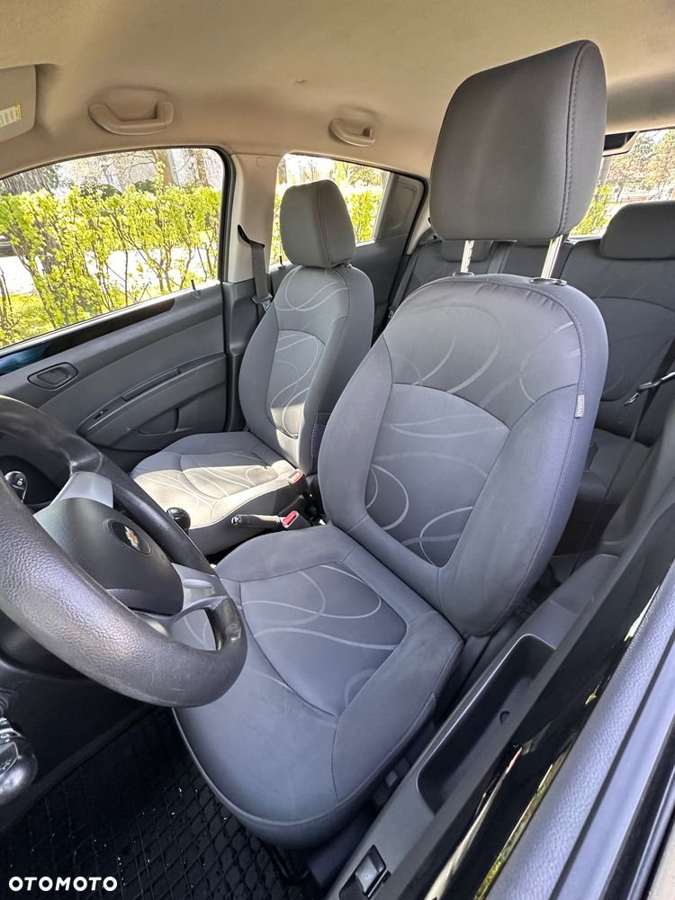 Chevrolet Spark 1.0 LT - 12