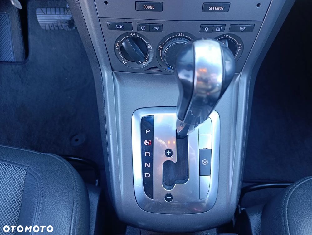 Opel Antara 3.2 V6 4x4 Navi - 23