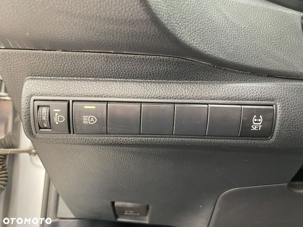 Toyota Corolla - 27