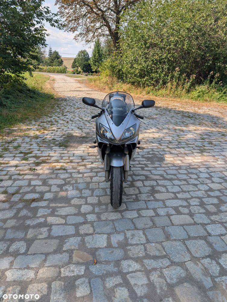 Honda CBR - 11