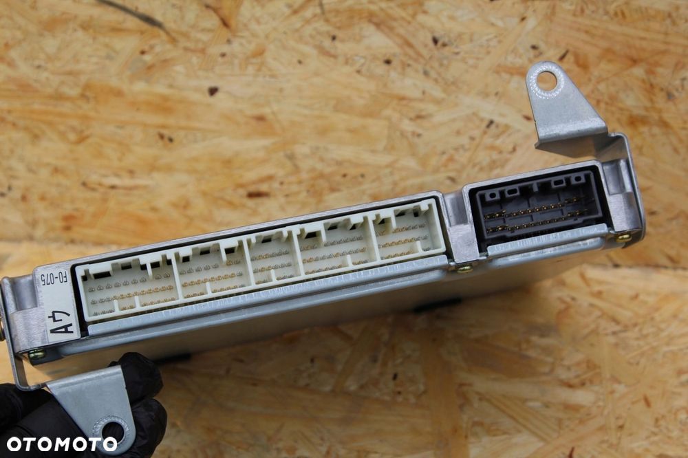 Sterownik silnika Lexus GS300 2jz GE 89666-30140 - 3